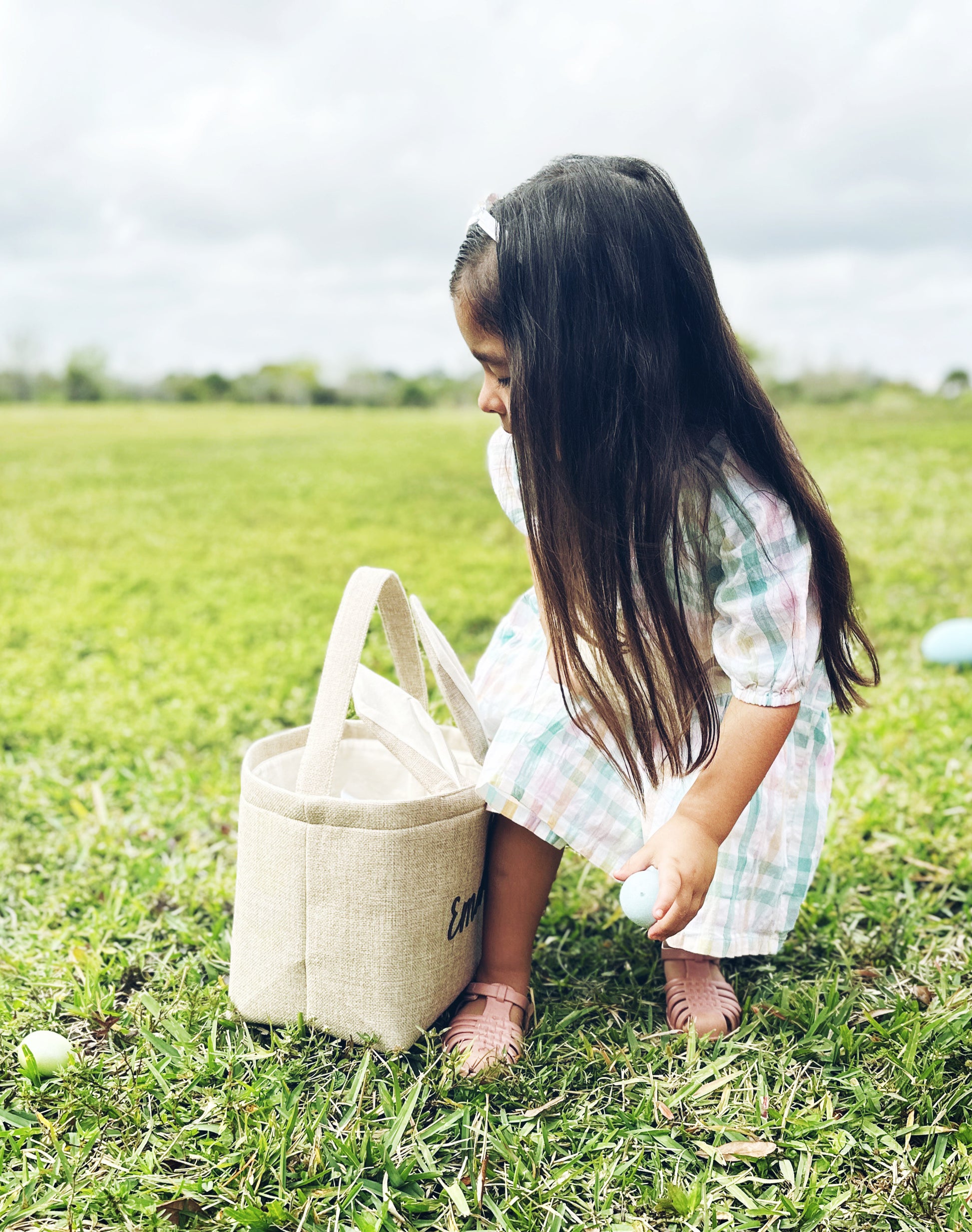 Neutral Burlap Easter Basket with Bunny Ears and Tail - Add Your Name / Perfect for Any Easter Celebrations, Kids Easter Basket Ideas, Easter Bunny Egg / Easter Sunday Fun with Easter Eggs